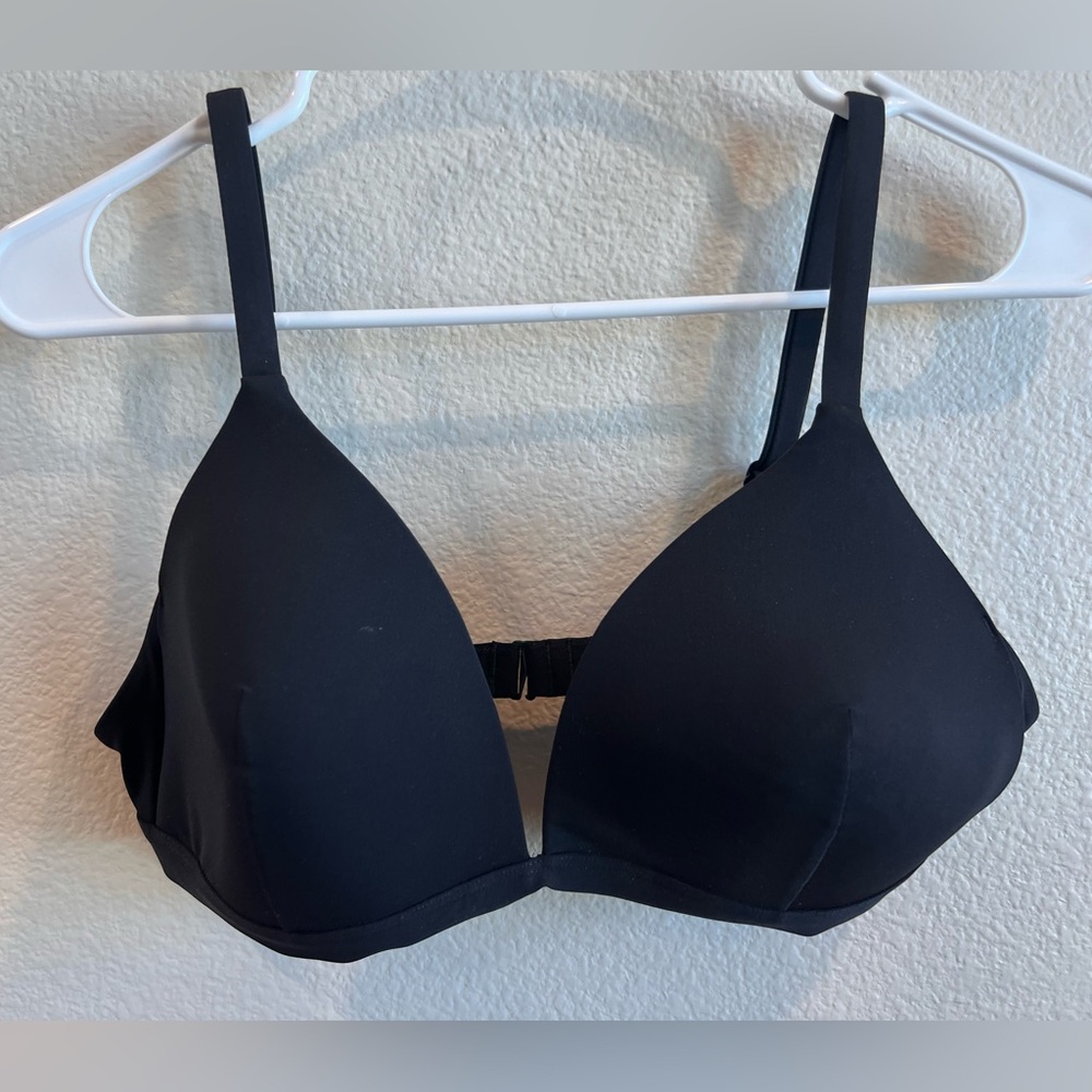 Lululemon black bikini top size 8